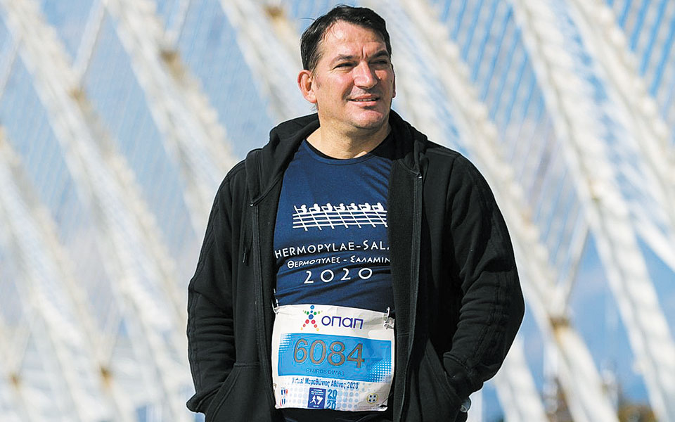 ολυμπιονίκες-και-πρωταθλητές-τιμούν-561174355