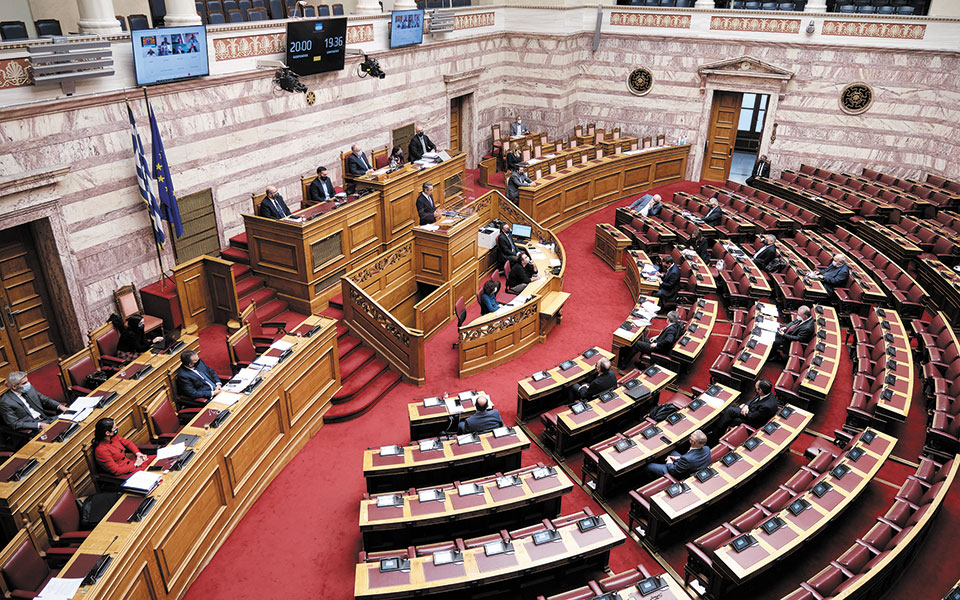 σύγκρουση-για-τη-δίδυμη-κρίση-561173383