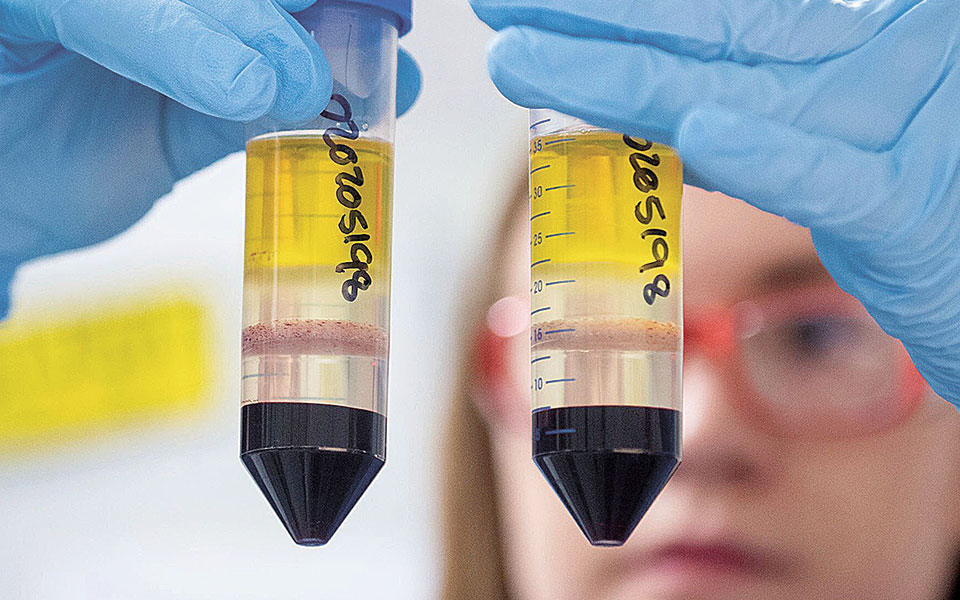 ερωτήματα-για-το-εμβόλιο-της-οξφόρδης-561175066