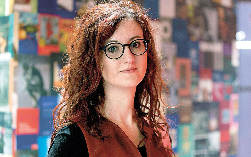 η-έδρα-μαριλένα-λασκαρίδη-δείχνει-τ-561175840