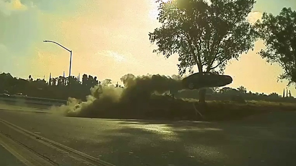 απογείωση-αυτοκινήτου-κατόπιν-εκτ-561162778