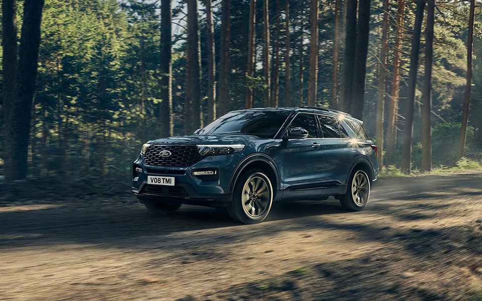 το-νέο-ford-explorer-πάει-σε-κάθε-τερέν-video-561174991