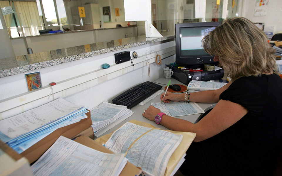 εφορία-20-ημέρες-για-σφραγίδα-και-πιστο-561175621