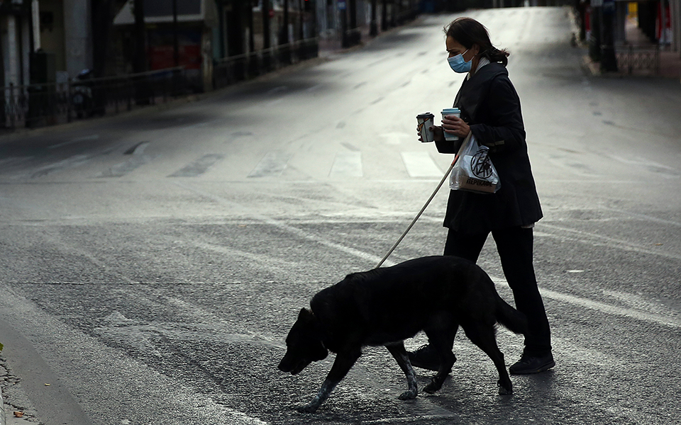 Οι πρώτες ώρες του lockdown στην Αθήνα-2
