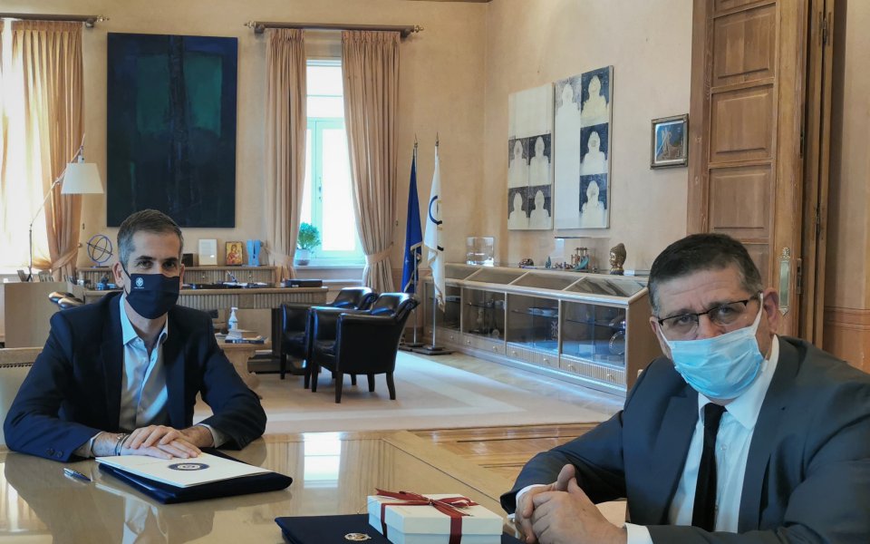 τι-περιλαμβάνει-το-μνημόνιο-συνεργασ-561179134