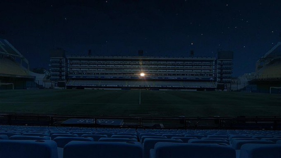 Ολονυκτία πένθους και τιμής για τον Μαραντόνα (εικόνες)-7