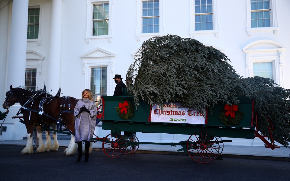η-μελάνια-τραμπ-υποδέχθηκε-το-προεδρι-561171049