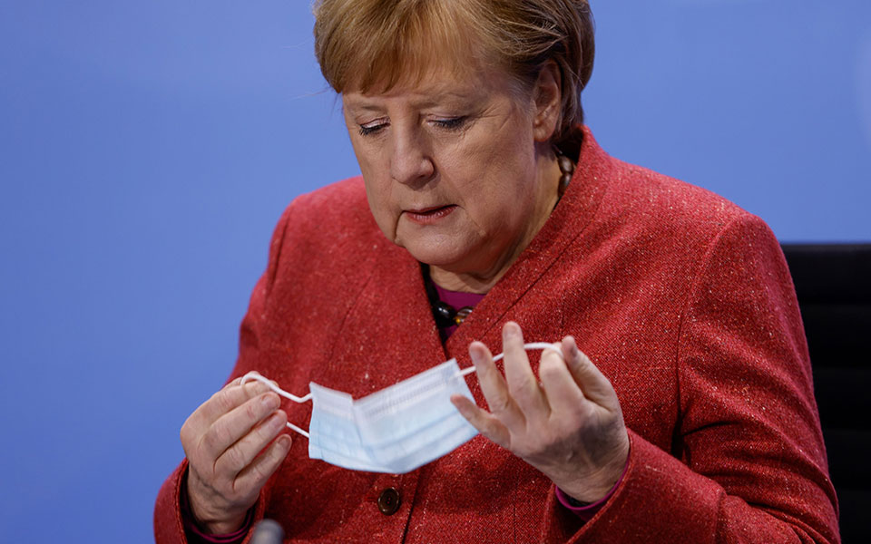 ανήσυχη-η-μέρκελ-για-την-προμήθεια-του-561169378