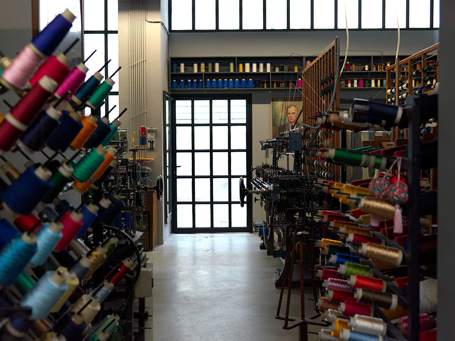 Callista Crafts: «Η Βιτρίνα της Κριεζώτου. Ένας καλλιτέχνης προτείνει»-2