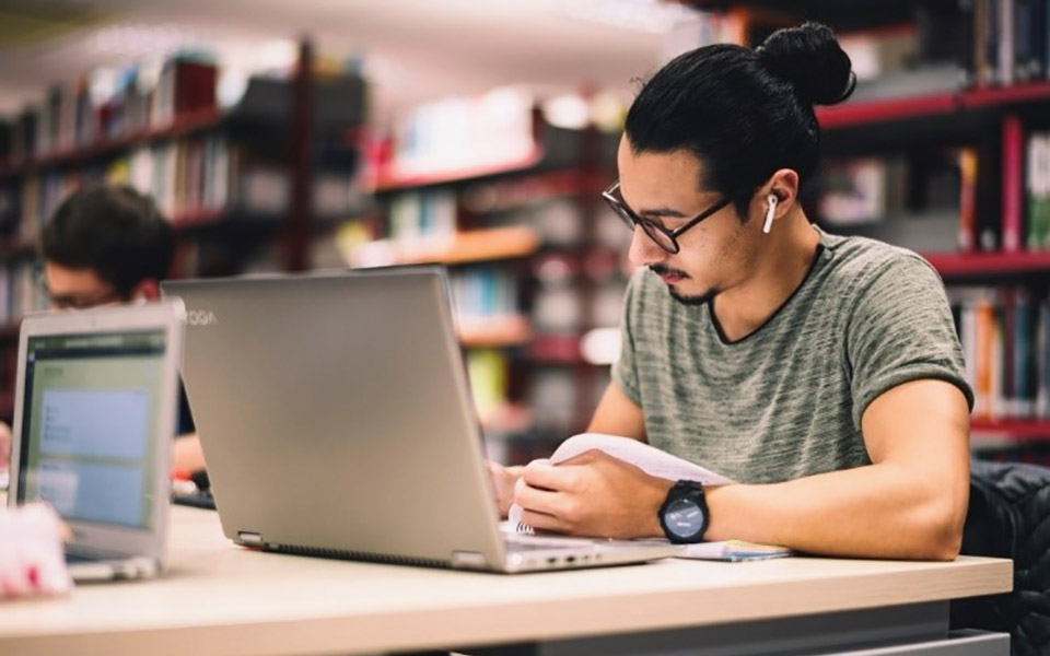 πώς-θα-αποκτήσεις-πτυχίο-νομικής-ελλη-561161518