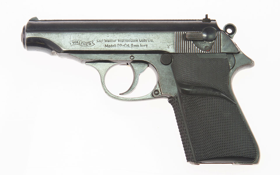 στο-σφυρί-το-όπλο-του-κόνερι-από-το-πρ-561150469