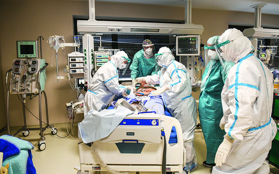 ο-ιός-δεν-καταλαβαίνει-από-δημοκρατία-561159103