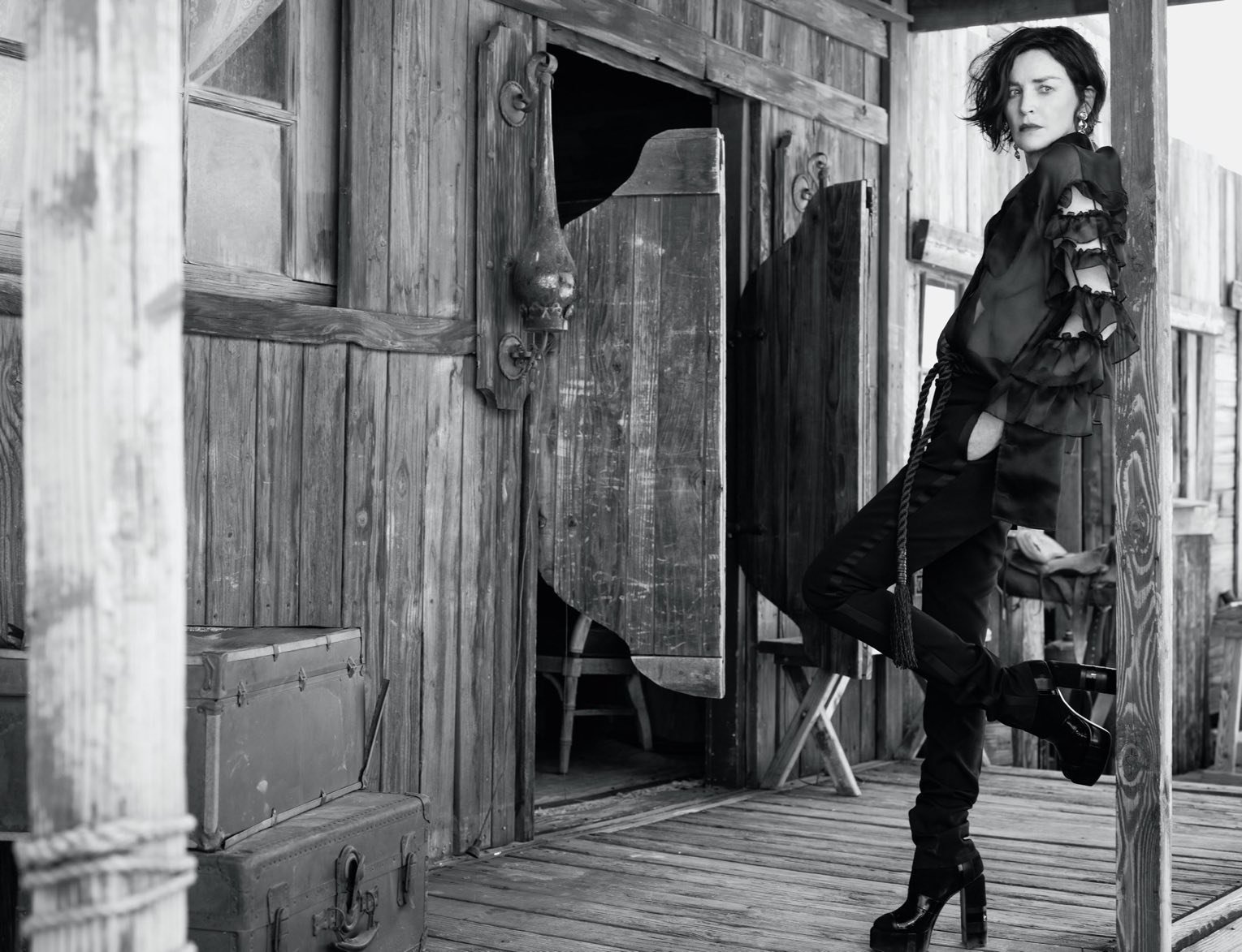 Η Sharon Stone ενσαρκώνει μια ηρωίδα γουέστερν-3