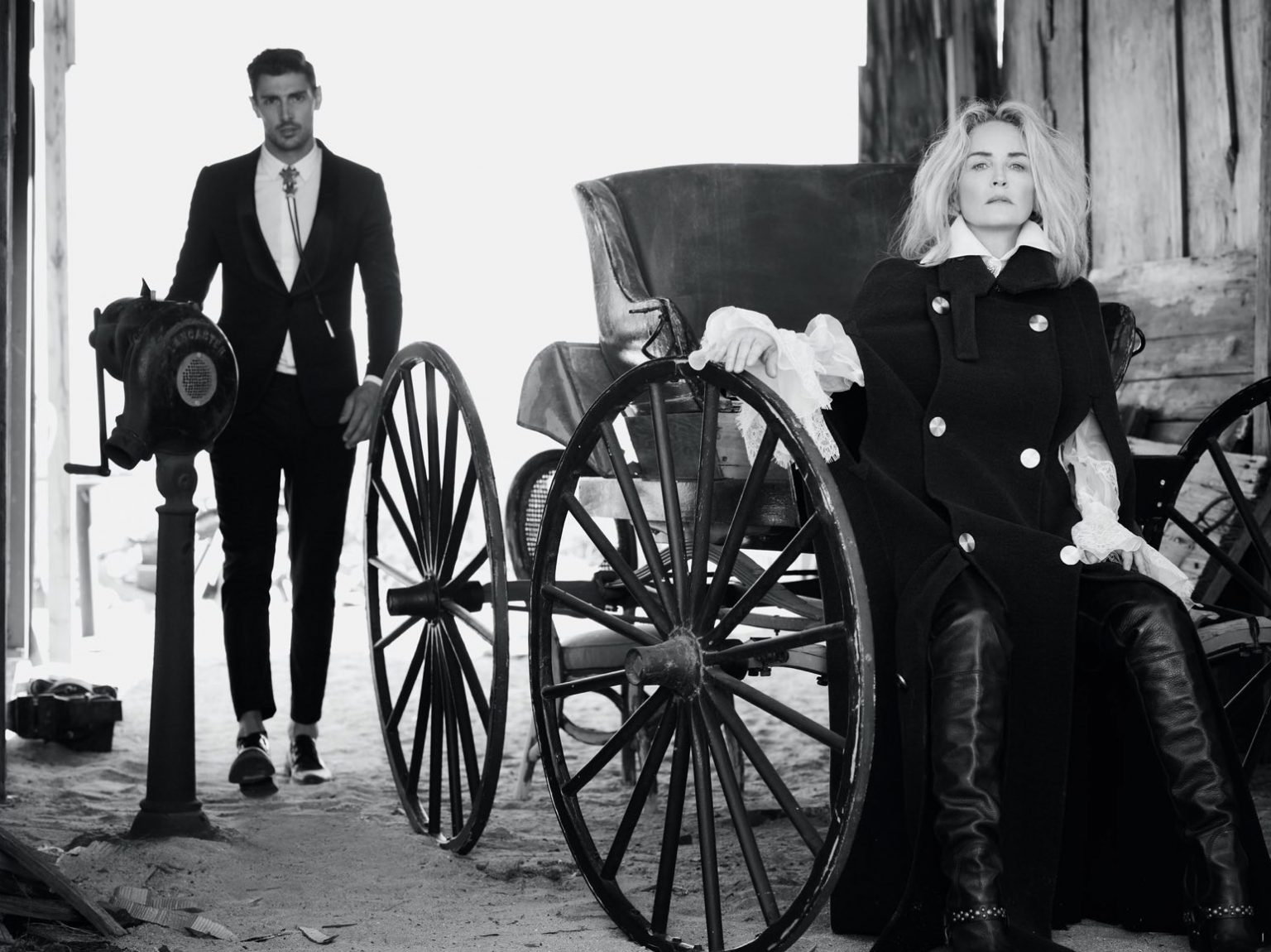 Η Sharon Stone ενσαρκώνει μια ηρωίδα γουέστερν-5