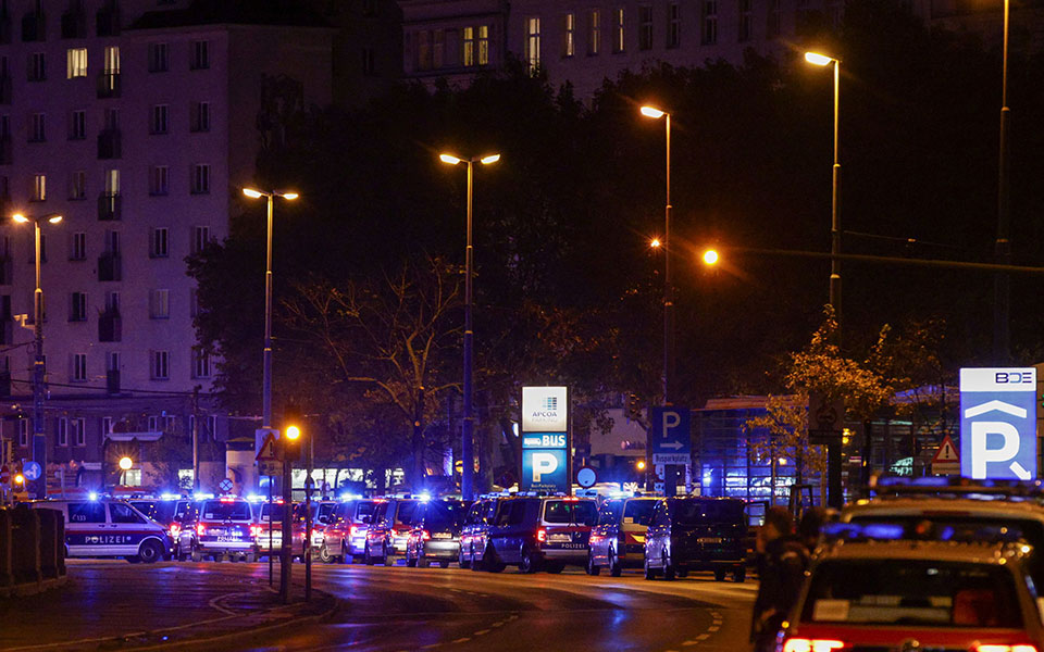 Αιματηρή επίθεση στη Βιέννη-3