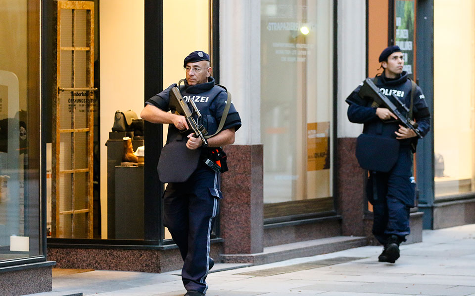 έρευνες-σε-σπίτια-στη-γερμανία-για-την-561146386