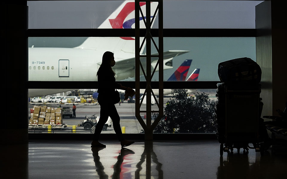 mειωμένα-κατά-60-τα-ταξίδια-στην-ευρώπη-τ-561171436