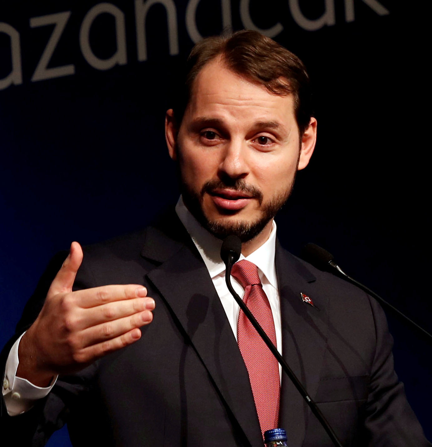 Κλονίζει τον Ερντογάν η νομισματική κρίση-3