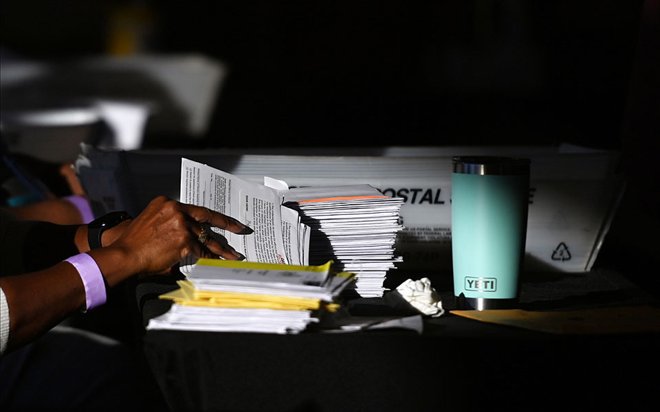 κερδίζει-έδαφος-ο-μπάιντεν-σε-πενσιλβ-561146272