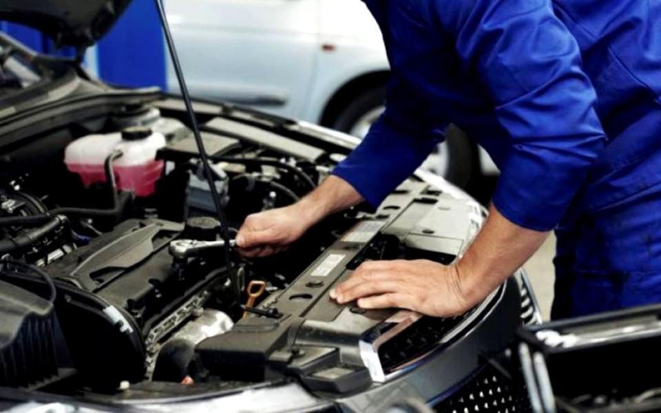 ανοικτές-οι-εκθέσεις-αυτοκινήτων-και-561151021