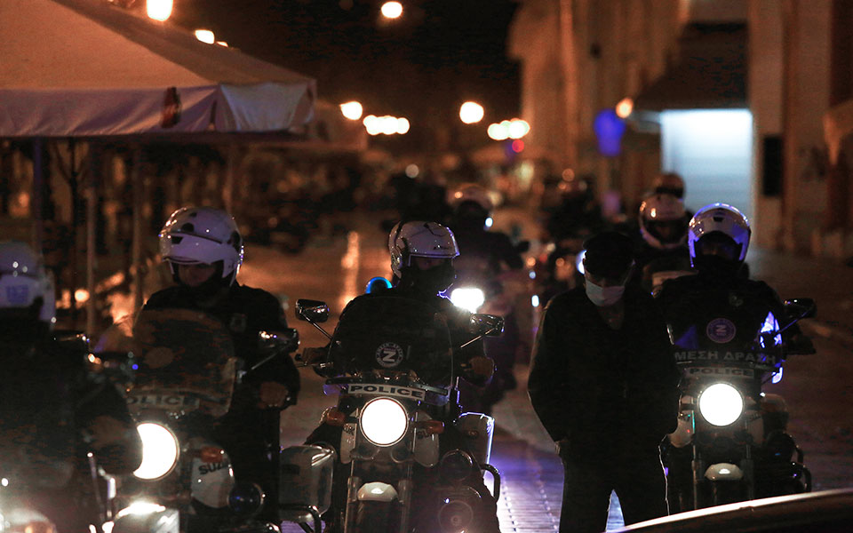 προσαγωγές-σε-νέο-ηράκλειο-και-γαλάτσ-561140056