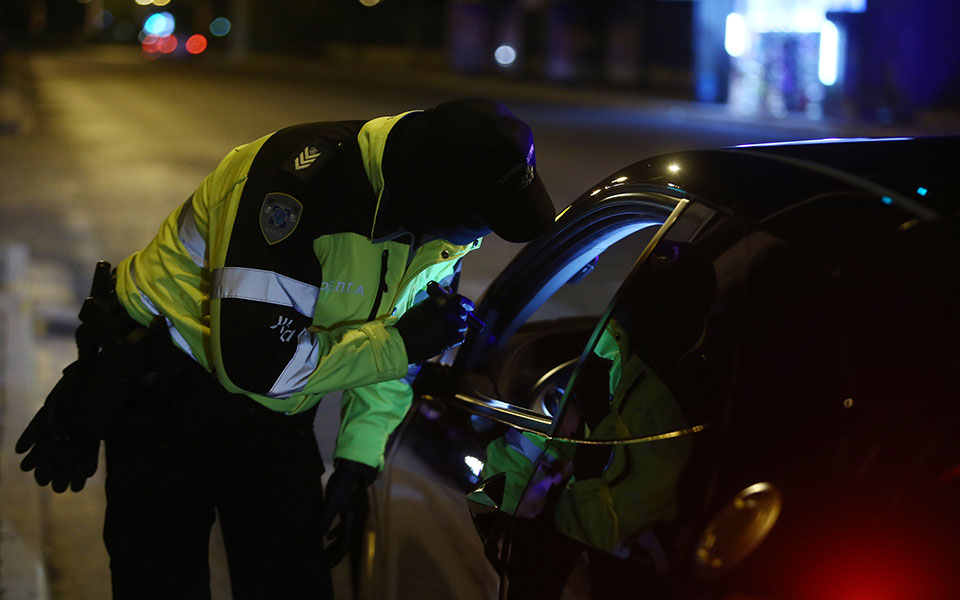 Lockdown: Σαρωτικοί έλεγχοι της τροχαίας σε οδηγούς-1