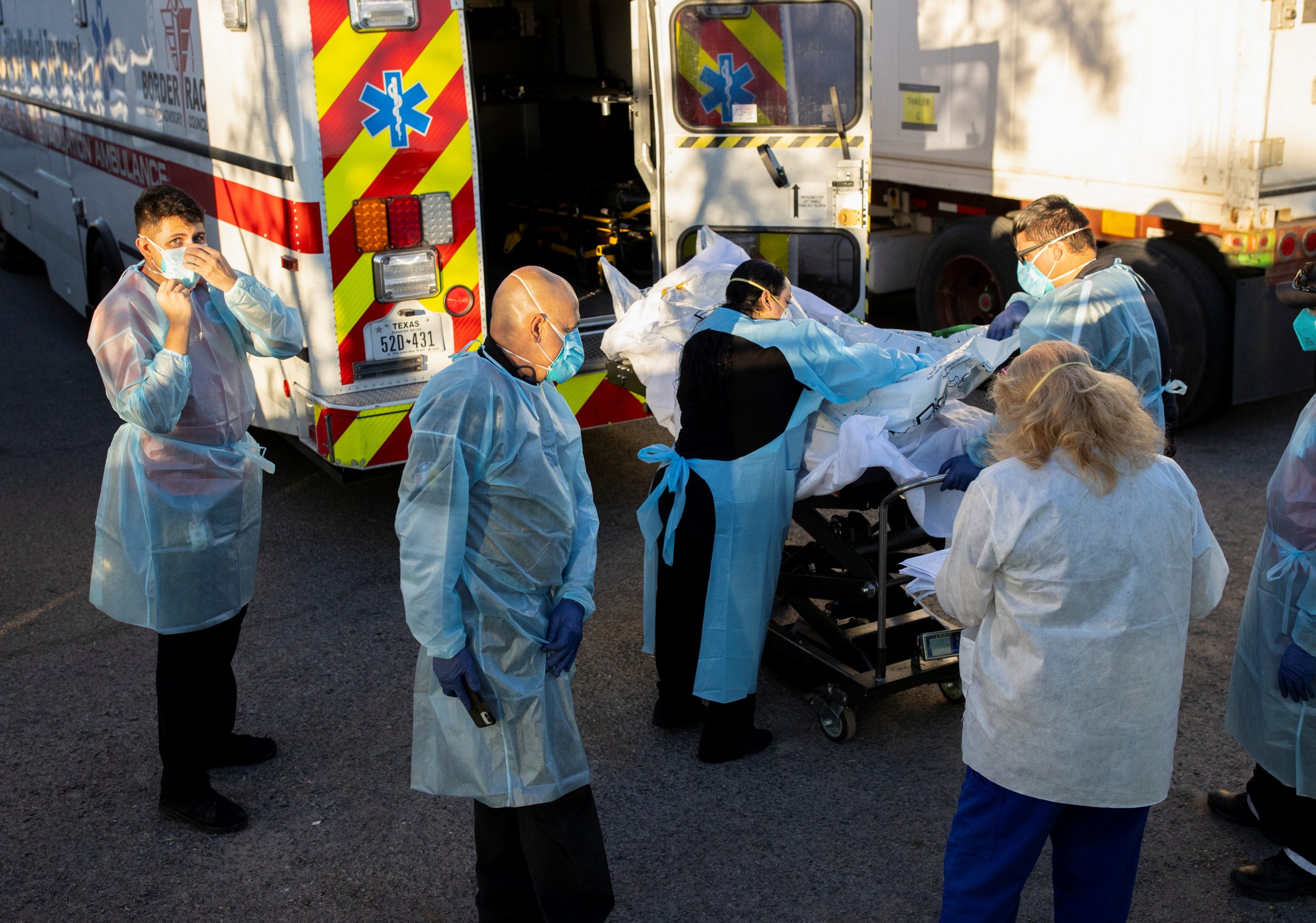 καλπάζει-ο-covid-19-στις-ηπα-561161188