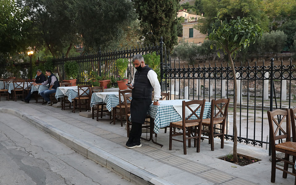 Τα νέα μέτρα που τίθενται σε ισχύ από τα ξημερώματα-1