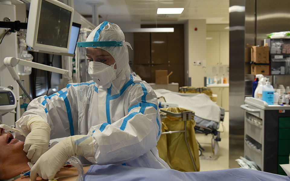 Η μάχη των ΜΕΘ στη Θεσσαλονίκη-7