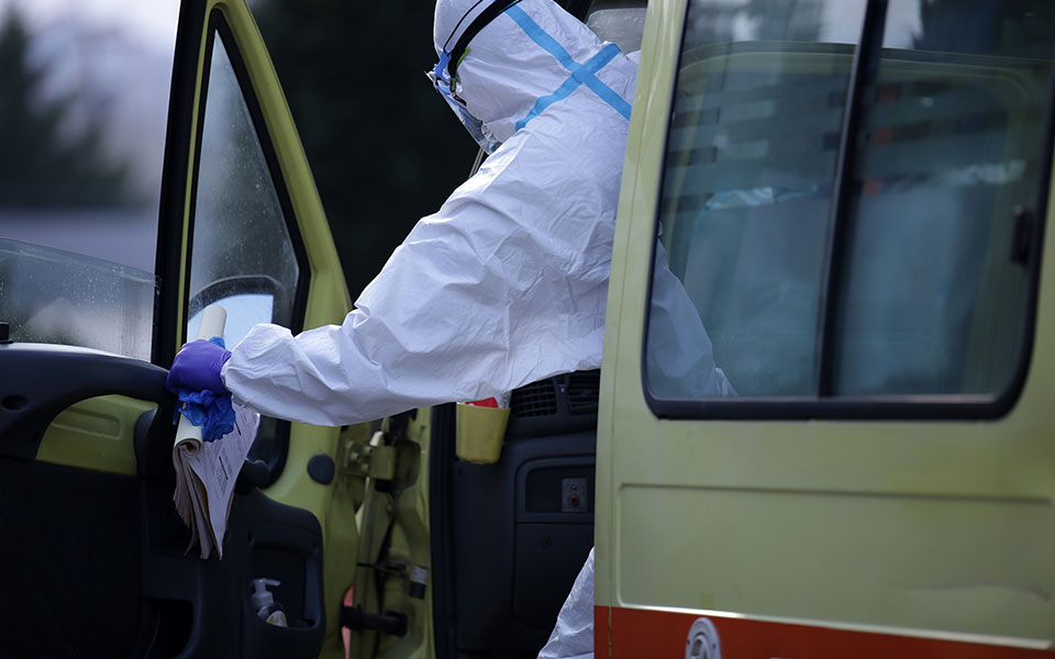 στα-1-193-τα-νέα-κρούσματα-98-θάνατοι-το-τελ-561178285