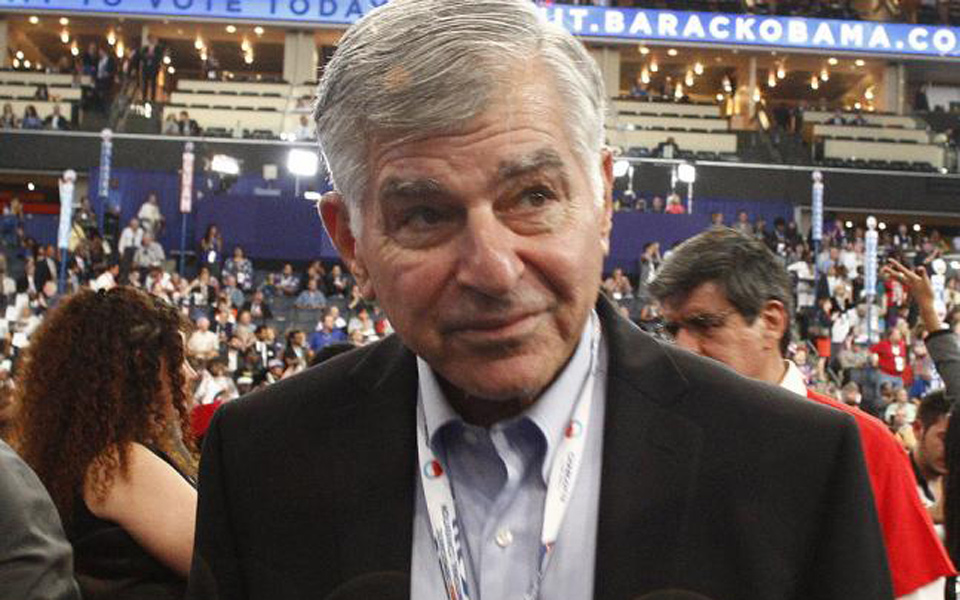 μ-δουκάκης-επόμενος-πρόεδρος-ο-μπάιντ-561146116