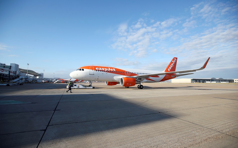 easyjet-ανακοίνωσε-ετήσιες-ζημιές-για-πρώτη-561161386