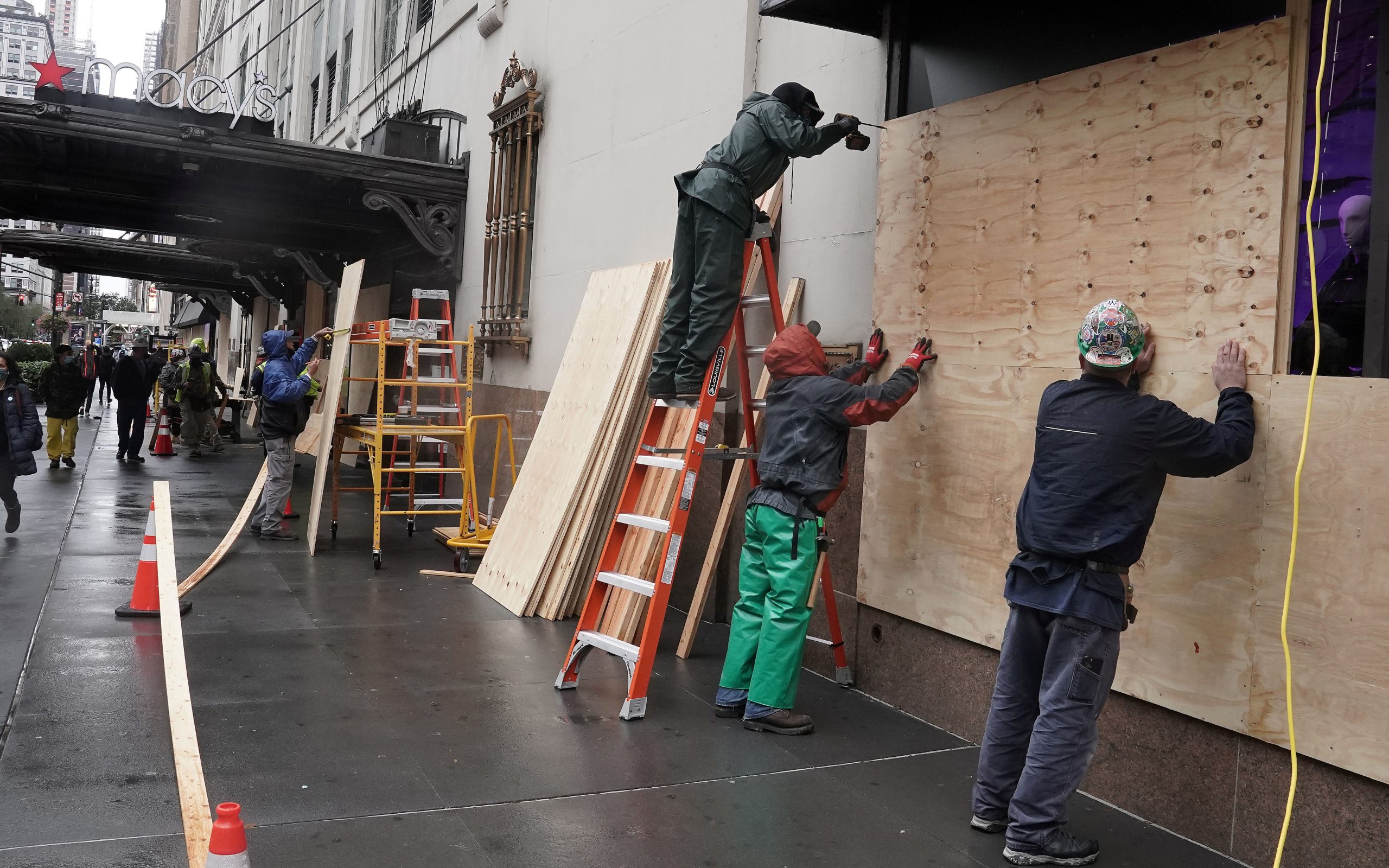 ελπίδες-για-αλλαγή-και-σενάρια-χάους-561139576