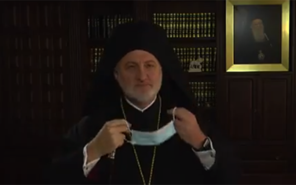 με-μάσκα-ο-ελπιδοφόρος-στο-μήνυμα-για-τ-561173056