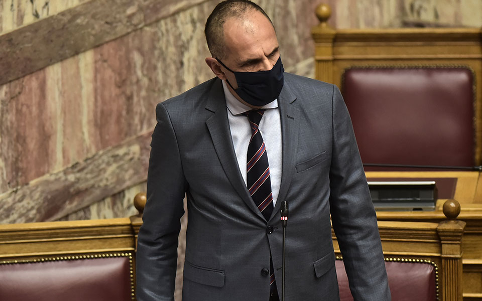 γ-γεραπετρίτης-ο-νόμος-θα-επιβληθεί-κα-561159643