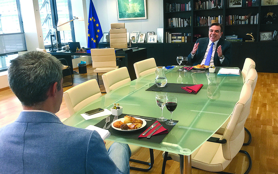 Μαργαρίτης Σχοινάς στην «Κ»: Τέλη Μαΐου διαβήκαμε τον Ρουβίκωνα-1