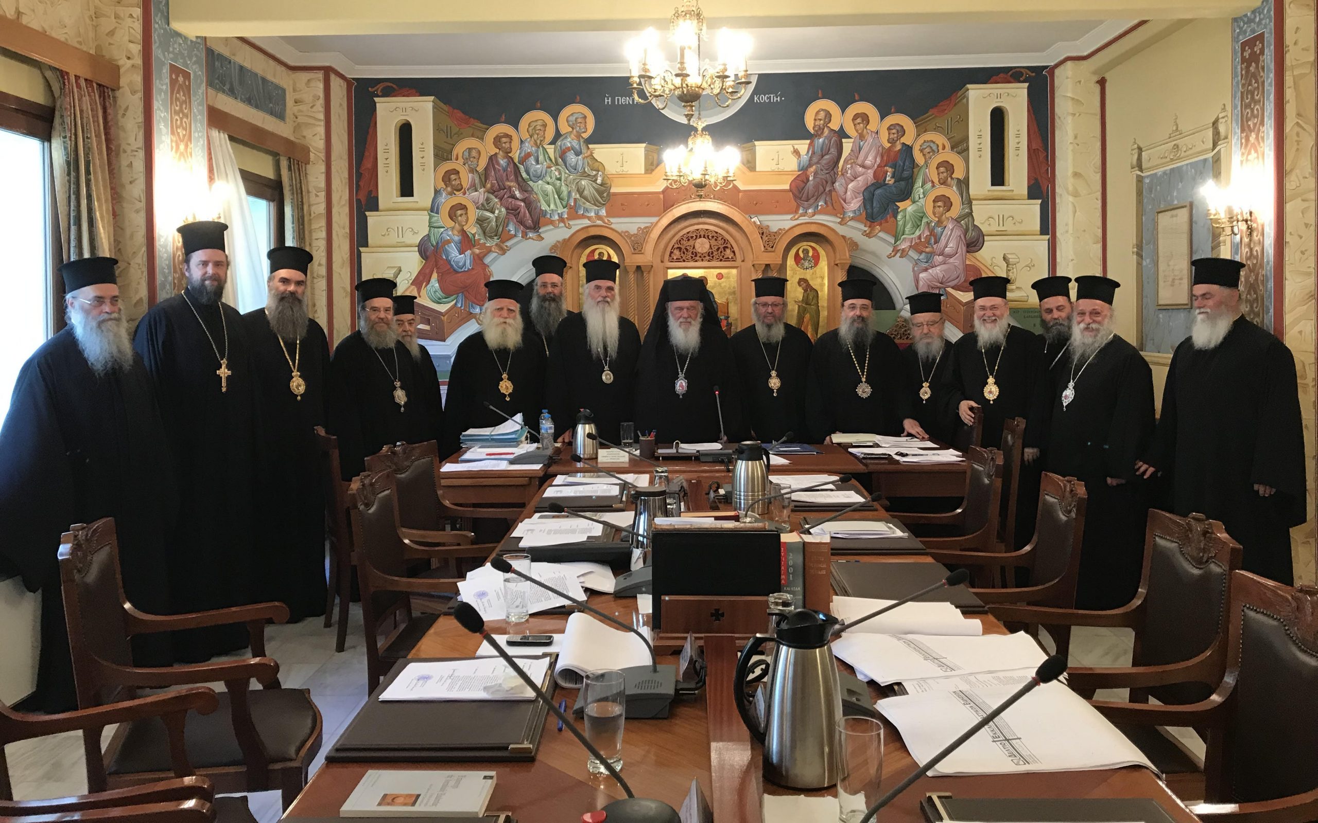 πώς-ο-ιός-εξαπλώθηκε-στην-ιεραρχία-561165787