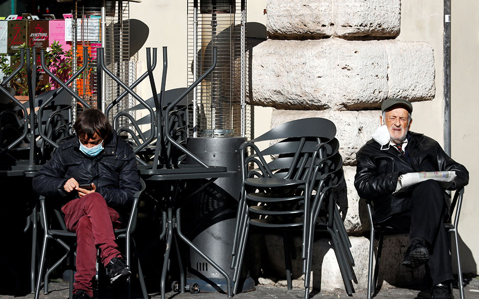 ιταλία-σταθερά-τα-κρούσματα-covid-19-μεγάλη-561171847