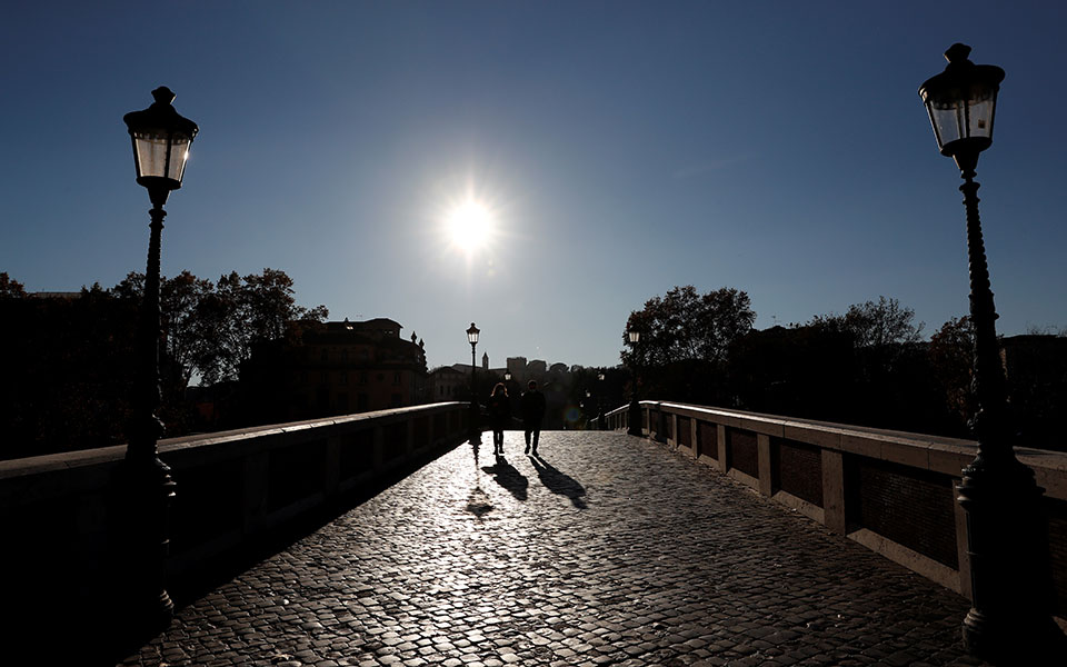 ιταλία-νέα-αύξηση-των-νεκρών-και-των-κρ-561174859