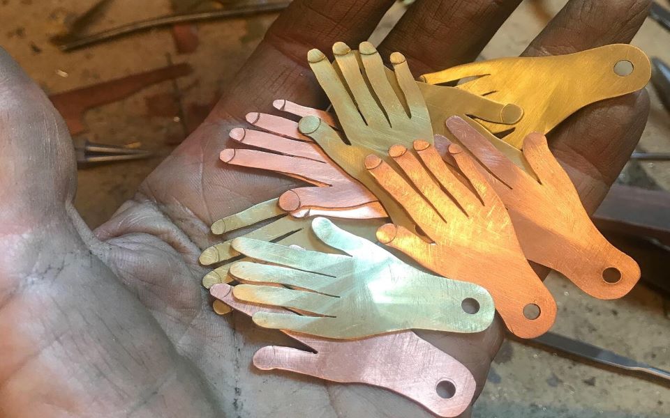 Ενα χειροποίητο «ευχαριστώ» γι’ αυτούς που σώζουν ζωές-1