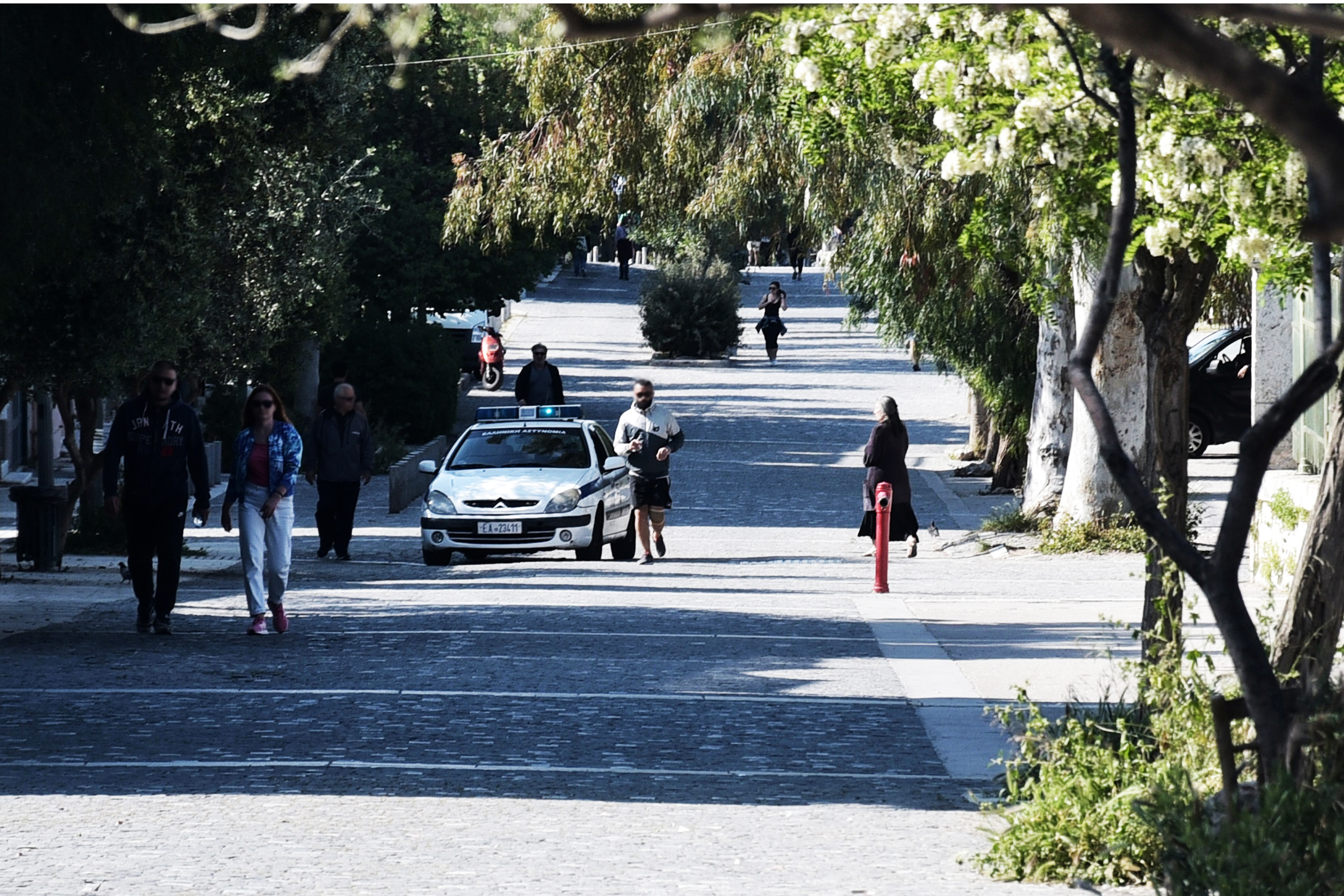Επιστροφή στα 2.000 κρούσματα «βλέπει» ο ΕΟΔΥ-2