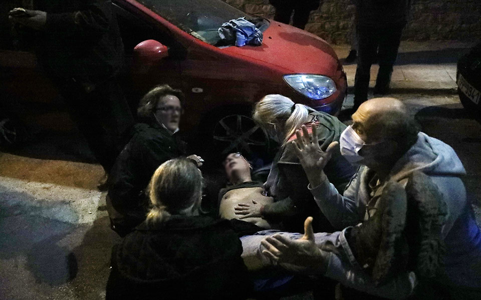 επίθεση-στο-α-τ-κολωνού-στο-νοσοκομε-561162211