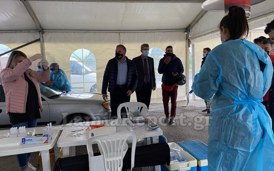 Λαμία: Ουρές για rapid tests-2