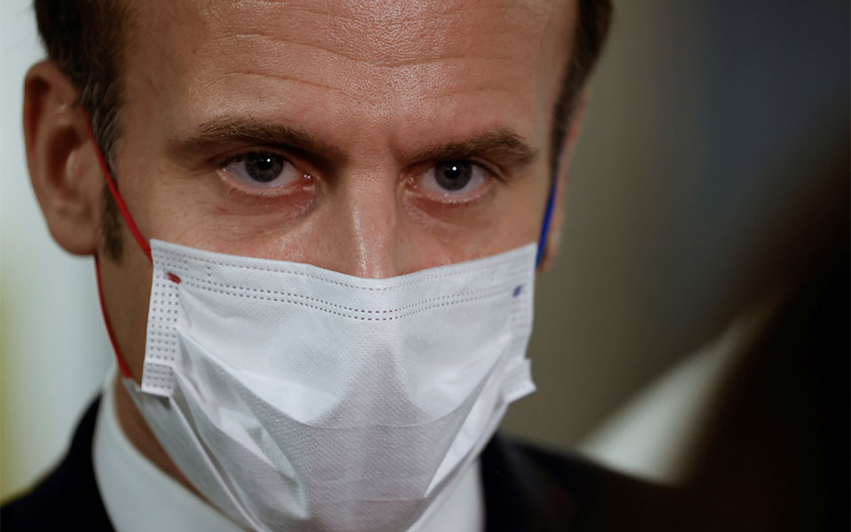 μακρόν-επαίσχυντες-οι-εικόνες-του-ξ-561176485