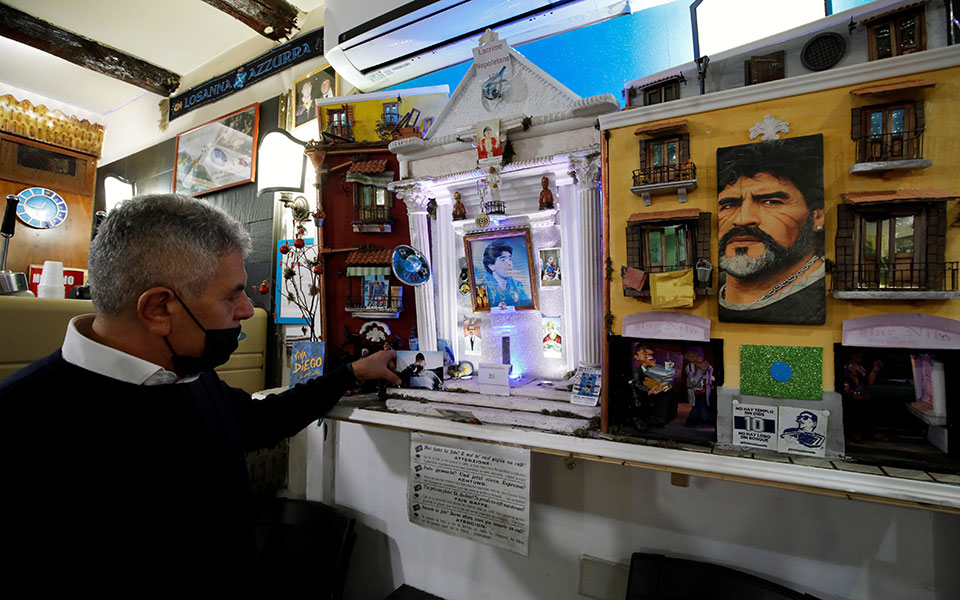 Μαραντόνα: Δάκρυα για τον ραψωδό μιας χώρας και μιας πόλης-20