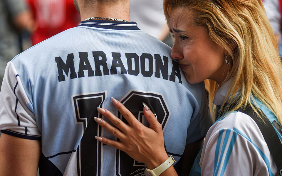 Μαραντόνα: Δάκρυα για τον ραψωδό μιας χώρας και μιας πόλης-9