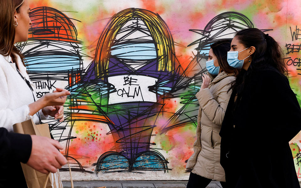 η-κομισιόν-προειδοποιεί-για-τρίτο-κύμ-561166729