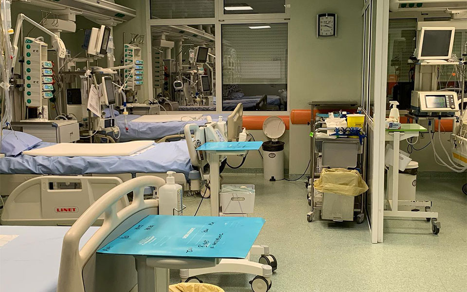 δραματική-έκκληση-γιατρού-σε-14-ώρες-γ-561152599