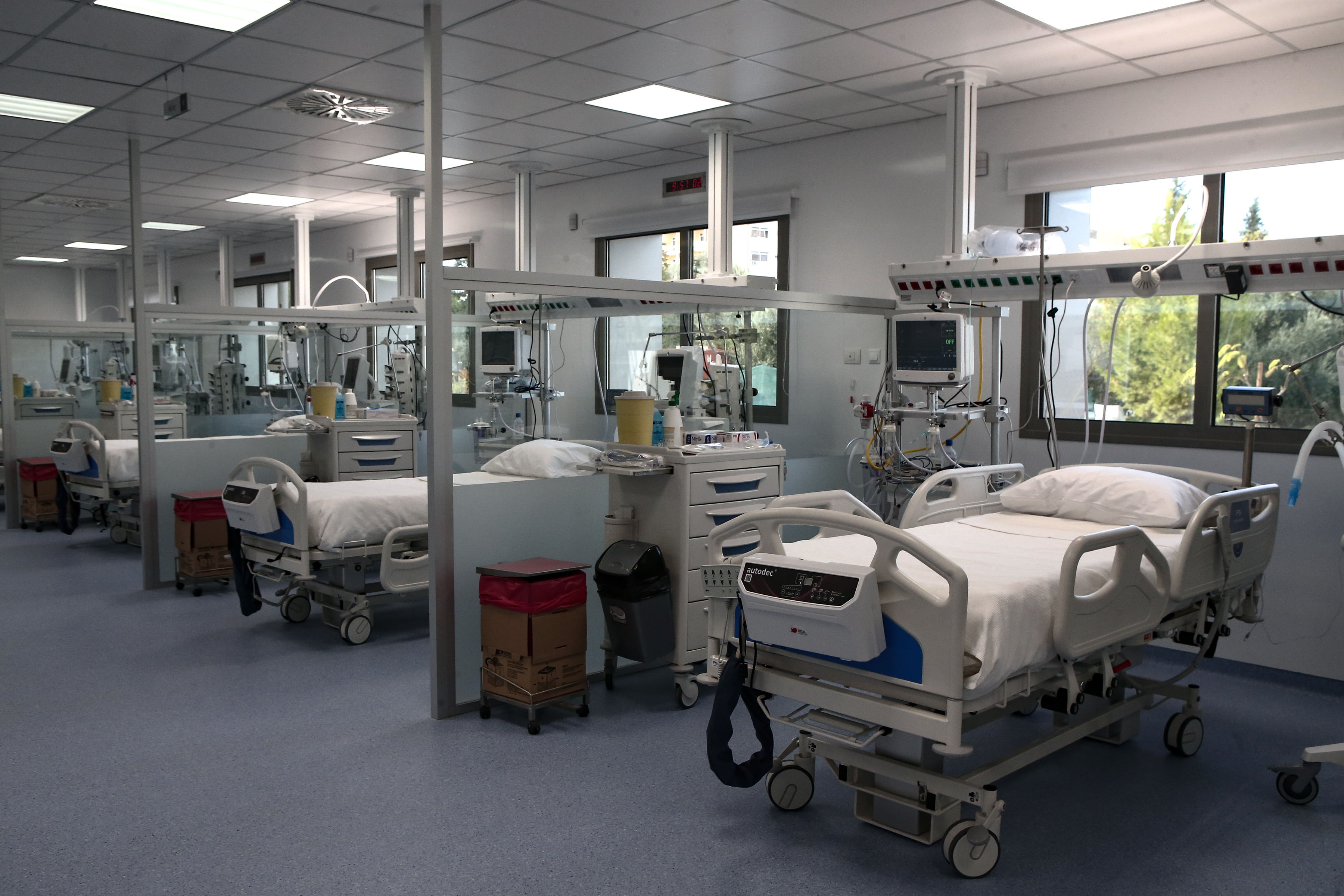 Επιστροφή στα 2.000 κρούσματα «βλέπει» ο ΕΟΔΥ-1