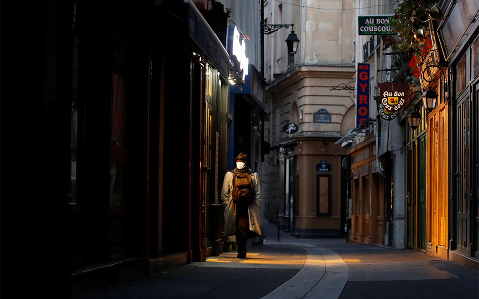 πάνω-από-60-εκατομμύρια-κρούσματα-παγκο-561173347